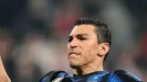 吴海燕与王霜、陈巧珠欢聚共舞，揭秘国家队幕后温馨时刻